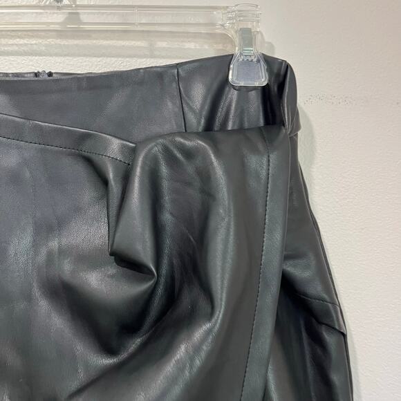 Vero Moda Faux Leather Mini Skirt Size S Black Wrap Style Y2K Grunge - Picture 7 of 8